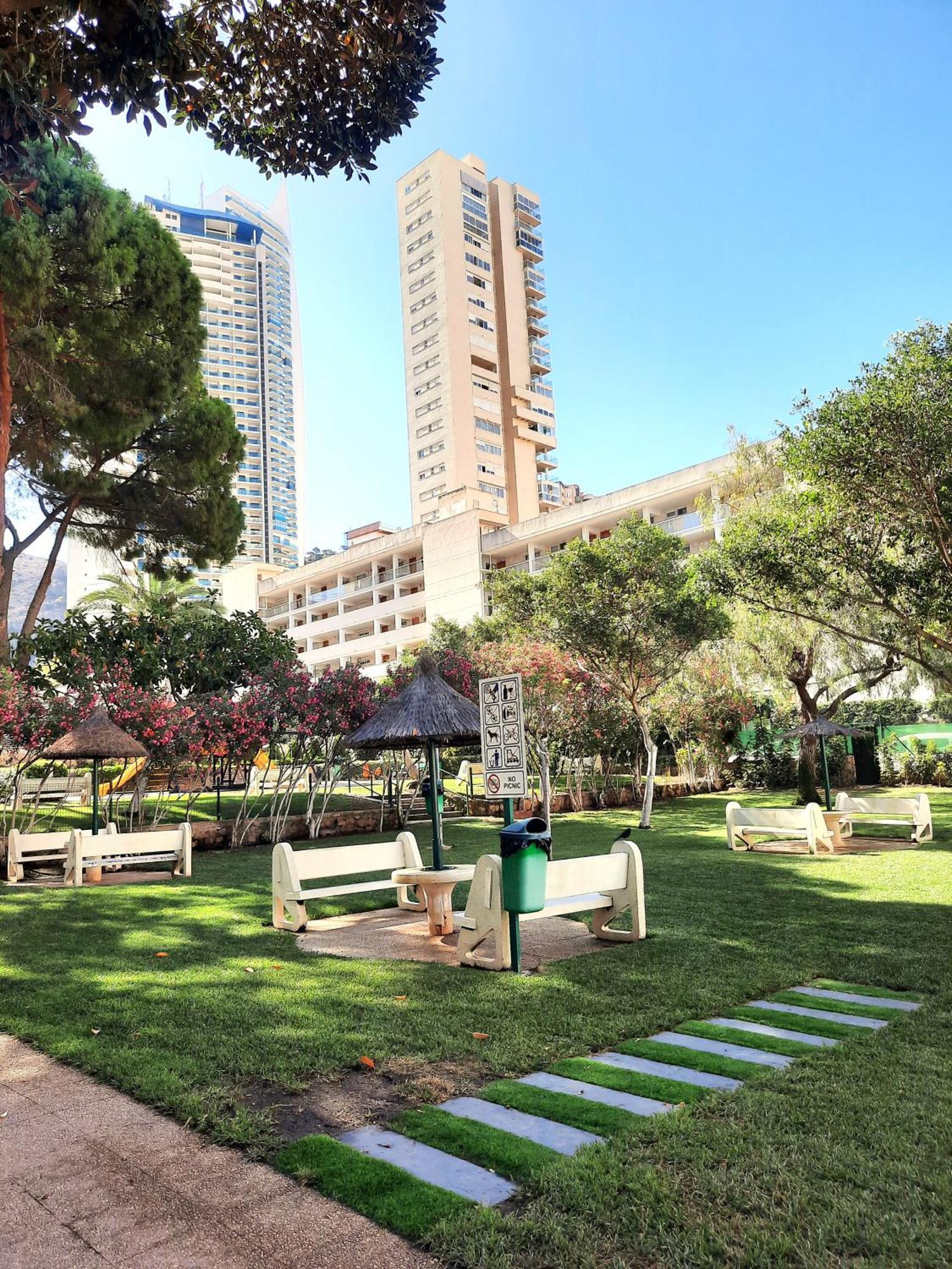 Playmon Holiday Apartment Benidorm Ngoại thất bức ảnh